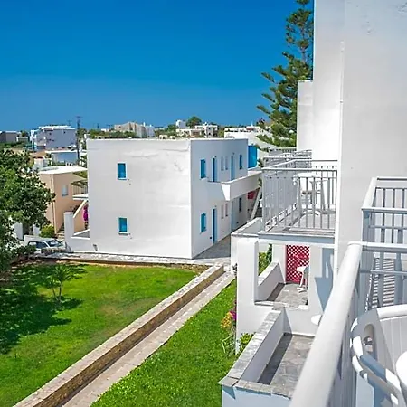 Ostria & Hotel Gavrio