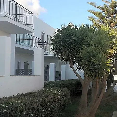 Ostria & Hotel Gavrio